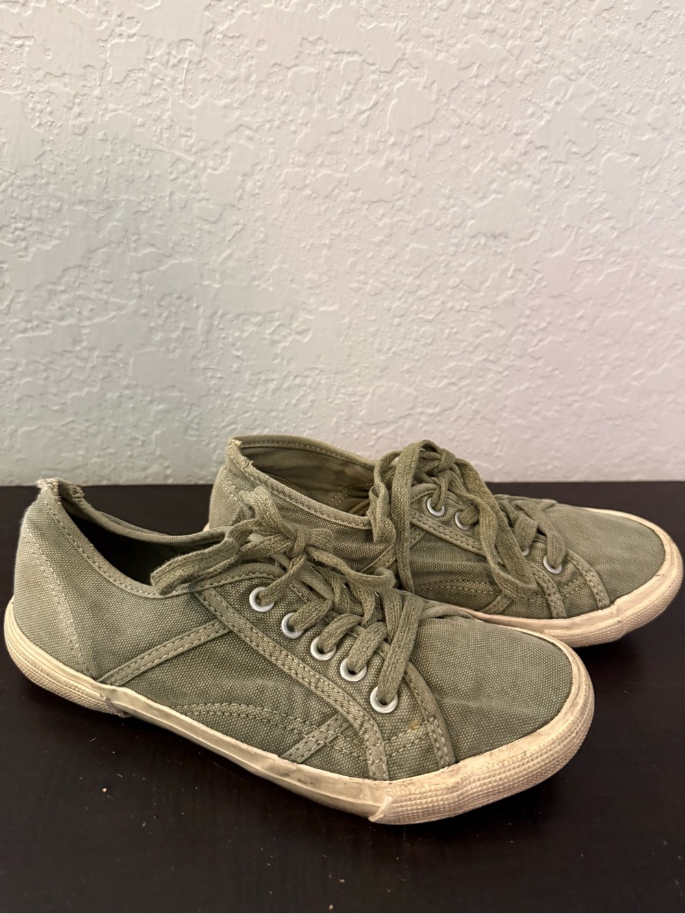 Casual Canvas Women's Sneakers in Olive Green lace up
